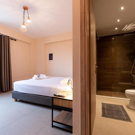 Mini Suites Near Athen'S Airport Free Shuttle From And To Athen'S Airport Spáta Exteriör bild