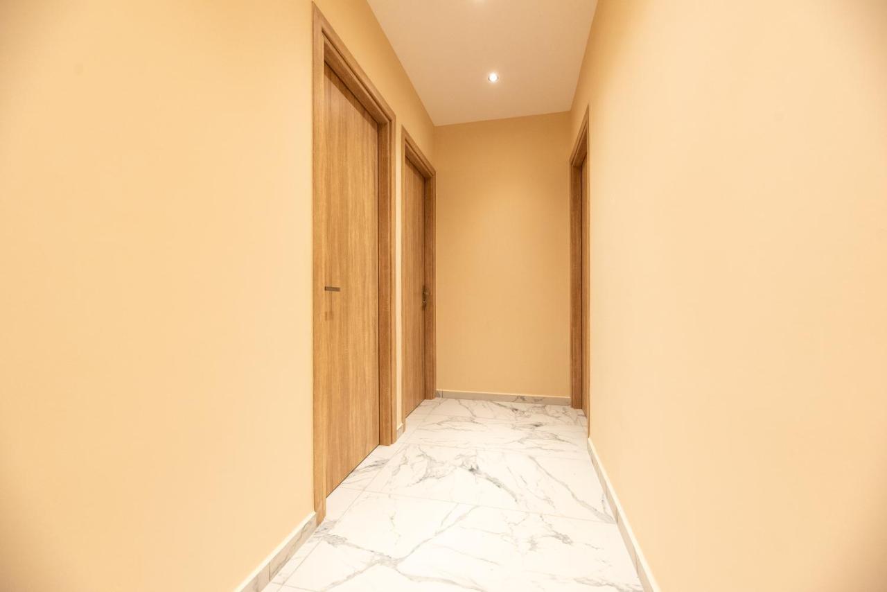 Mini Suites Near Athen'S Airport Free Shuttle From And To Athen'S Airport Spáta Exteriör bild