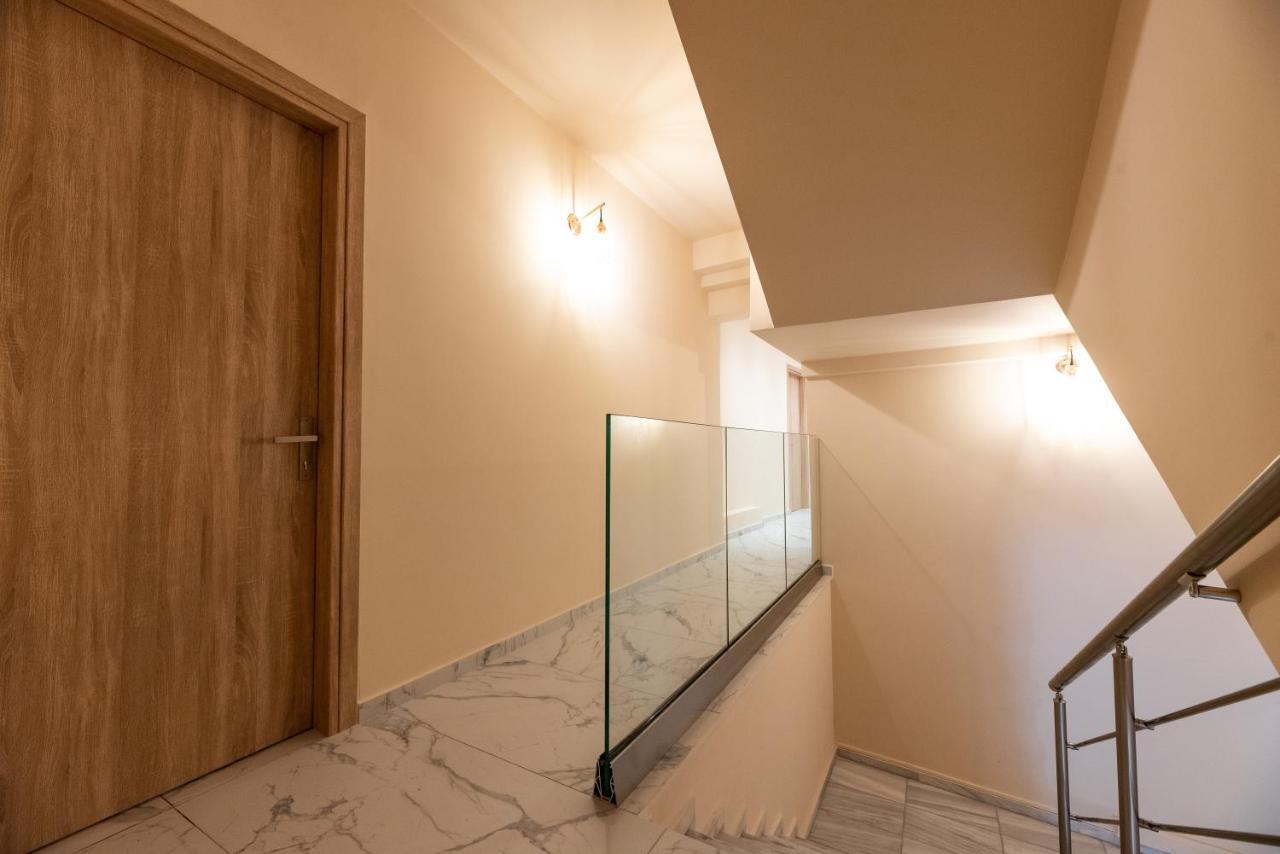 Mini Suites Near Athen'S Airport Free Shuttle From And To Athen'S Airport Spáta Exteriör bild