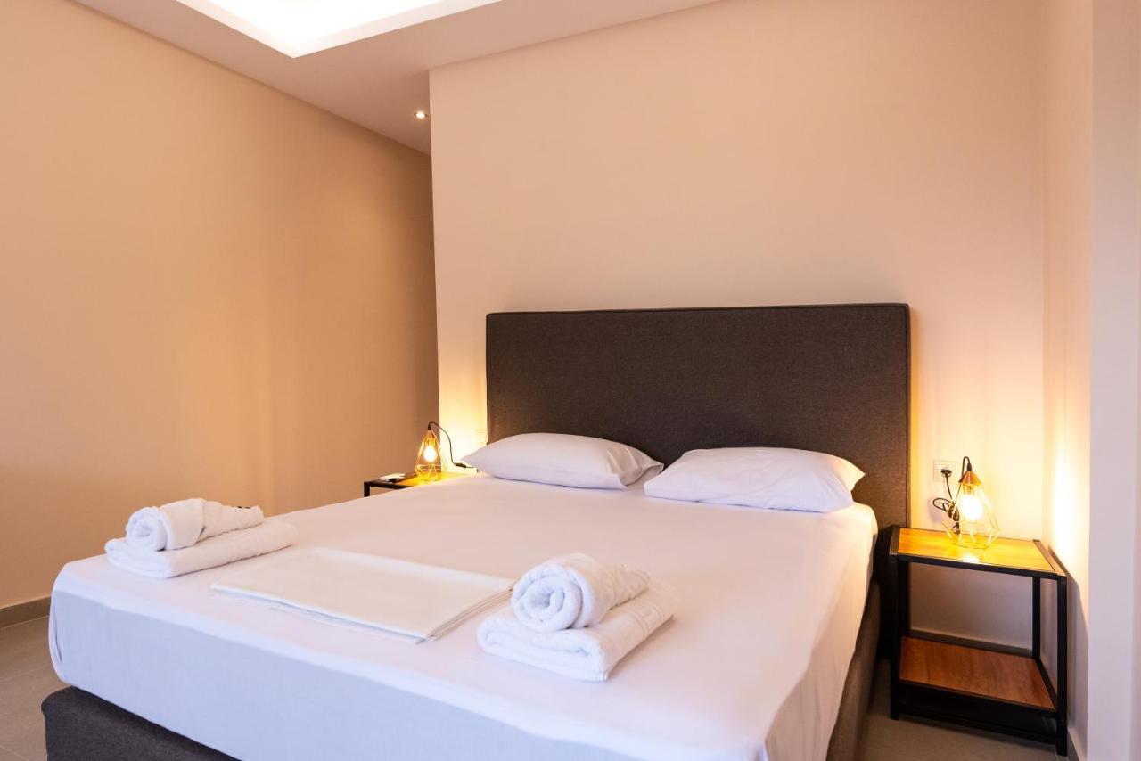 Mini Suites Near Athen'S Airport Free Shuttle From And To Athen'S Airport Spáta Exteriör bild