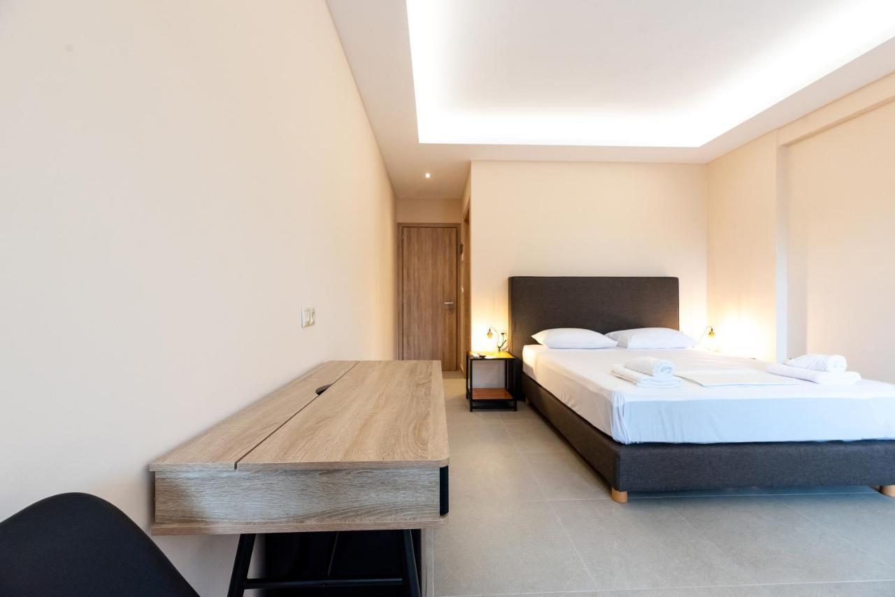 Mini Suites Near Athen'S Airport Free Shuttle From And To Athen'S Airport Spáta Exteriör bild