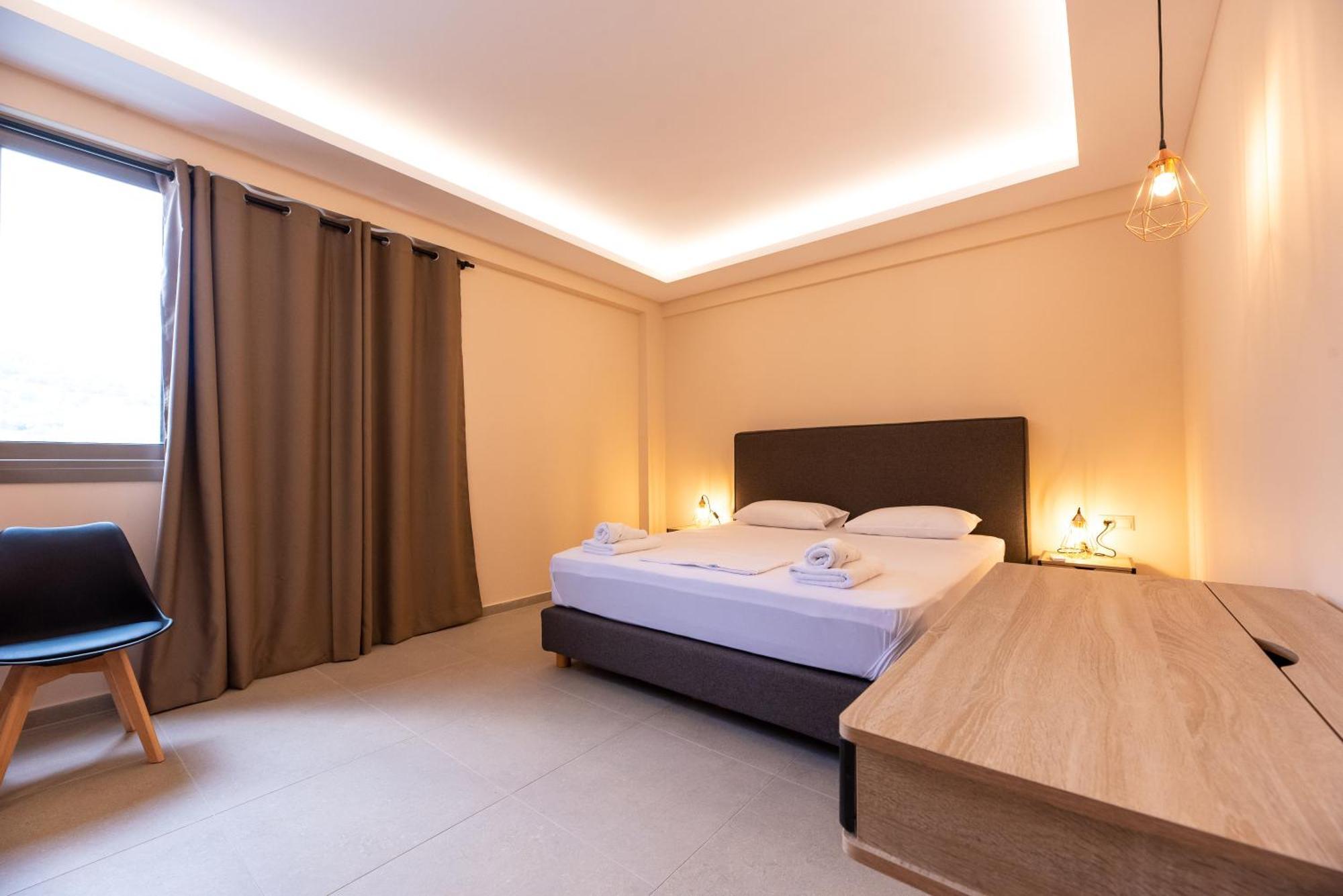 Mini Suites Near Athen'S Airport Free Shuttle From And To Athen'S Airport Spáta Exteriör bild